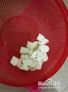 淮山猪骨汤的制作步骤