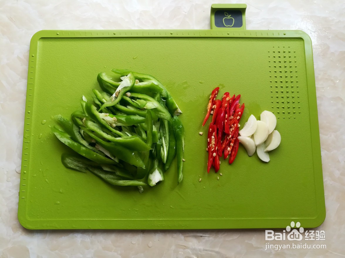 如何制作五花肉炒笋片