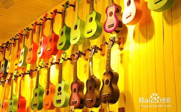 新手如何选购尤克里里