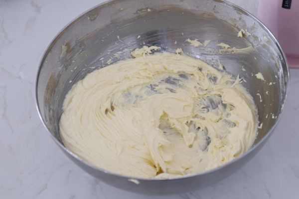 百香果蓝莓磅蛋糕