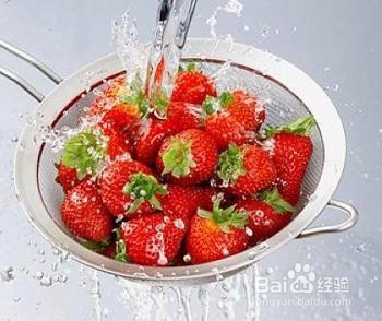 春季吃草莓,需要注意什么,该怎么洗更干净