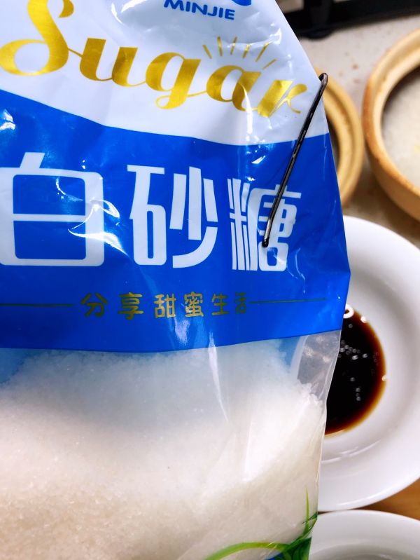 贵式腊肠煲仔饭
