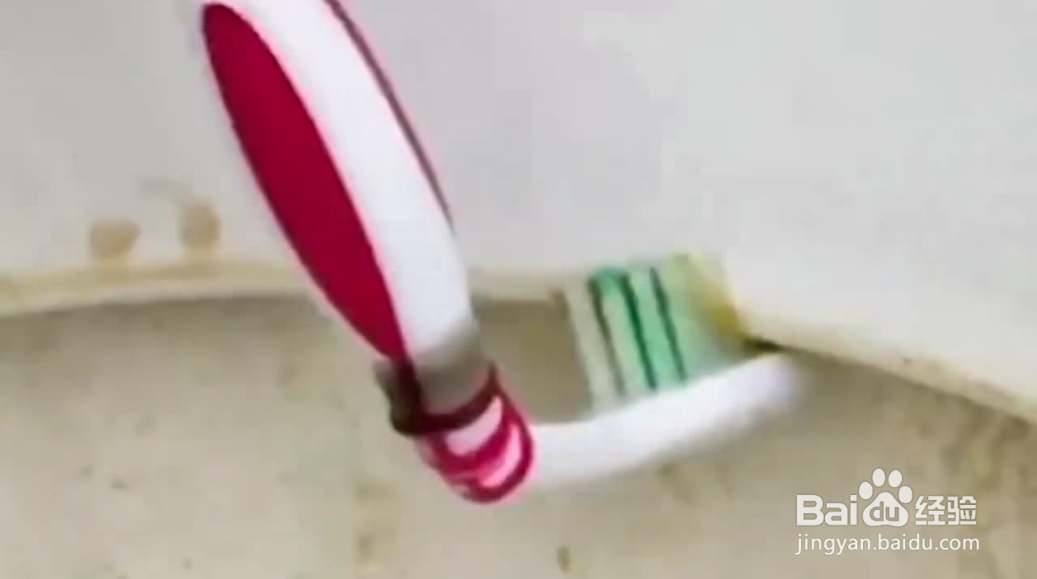 如何妙用废弃牙刷?