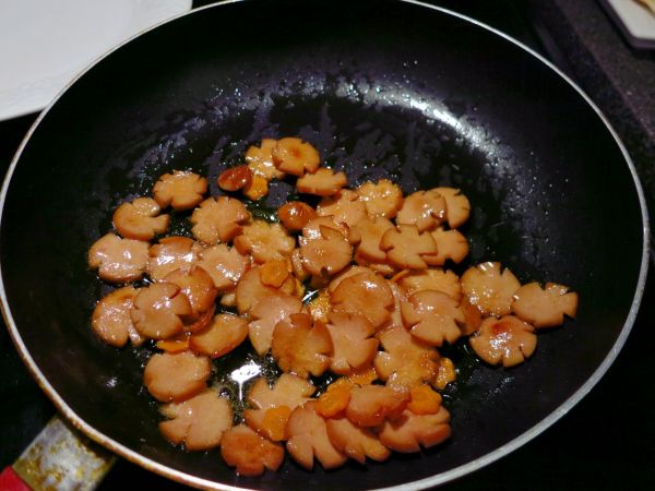 热狗咸蛋炒毛瓜