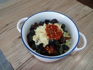 蒸茄子拌皮蛋