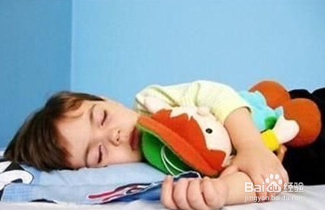 如何训练宝宝睡午觉?