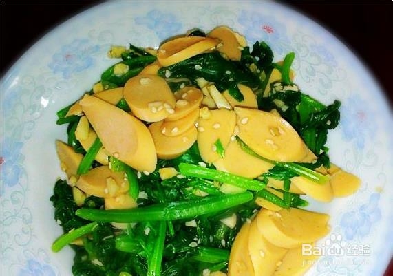 怎么做火腿拌菠菜
