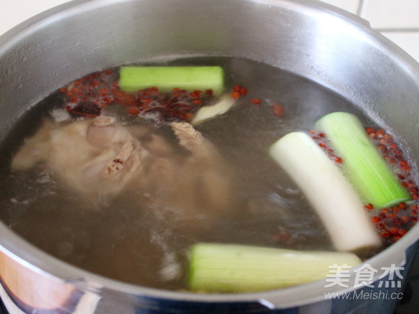 羊肉泡馍的做法
