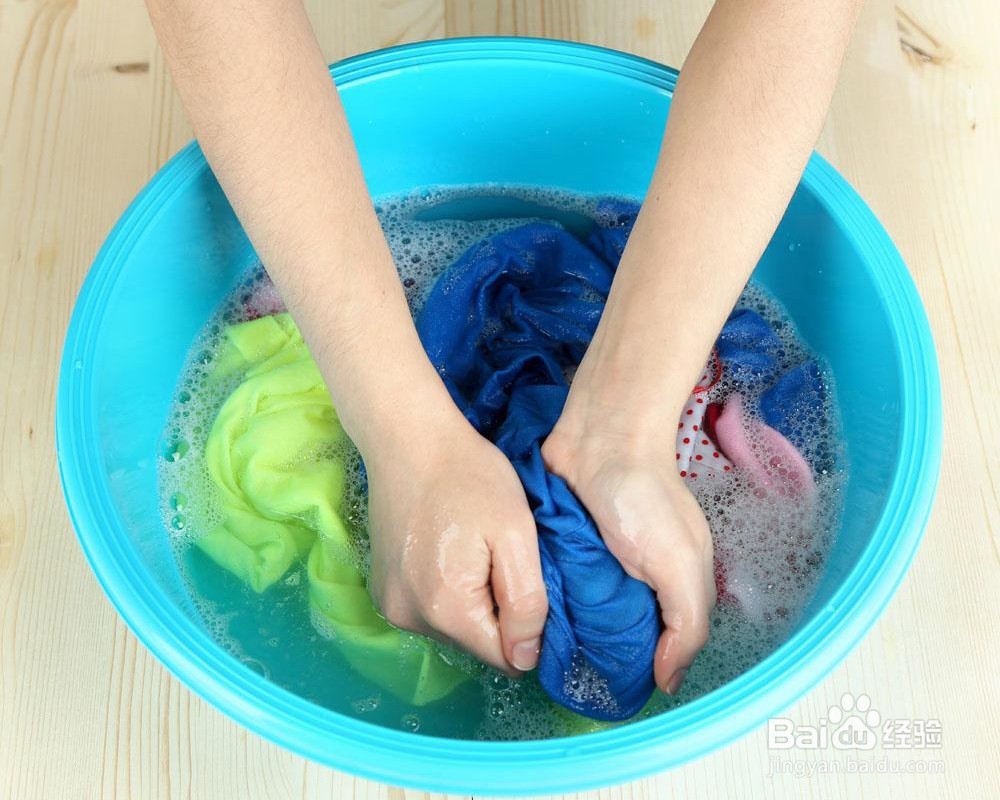 衣服发霉了？来看看解决办法