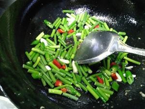 美味的小炒鸡腿肉