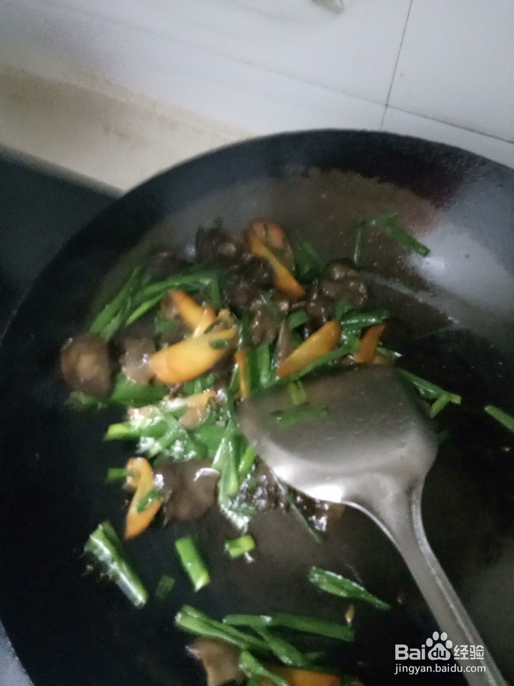 家常蒜苗炒木耳