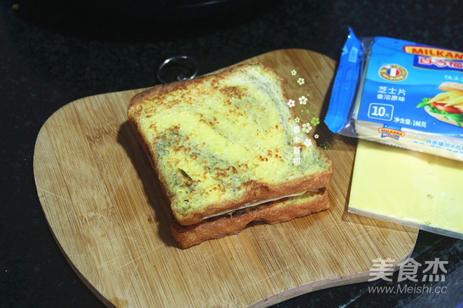 芝士黑芝麻三明治
