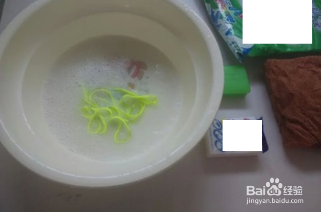 足球鞋如何清洗