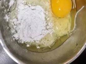 11个月宝宝辅食---彩椒芝士蒸面