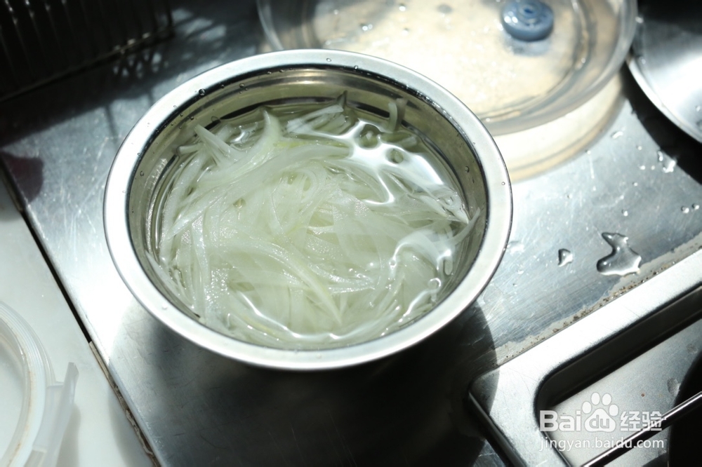 怎么做焗烤金枪鱼玉米三明治?