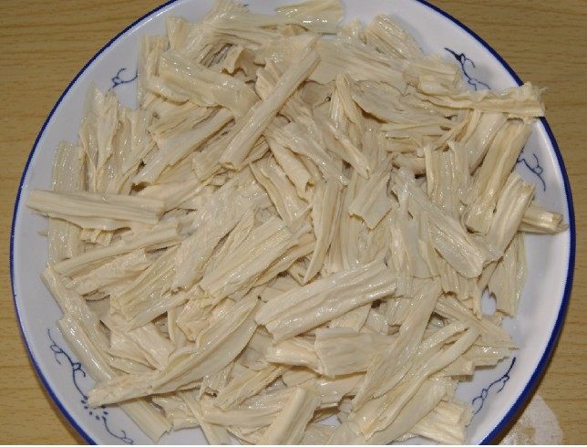 香油小炒腐竹这样做更好吃