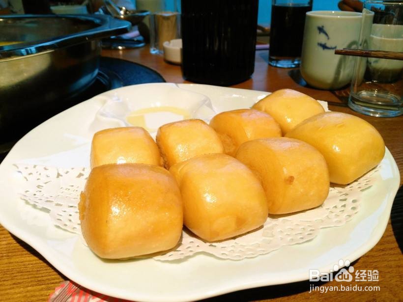 如何制作美味的油炸小馒头？