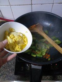 青椒炒蛋的煮法