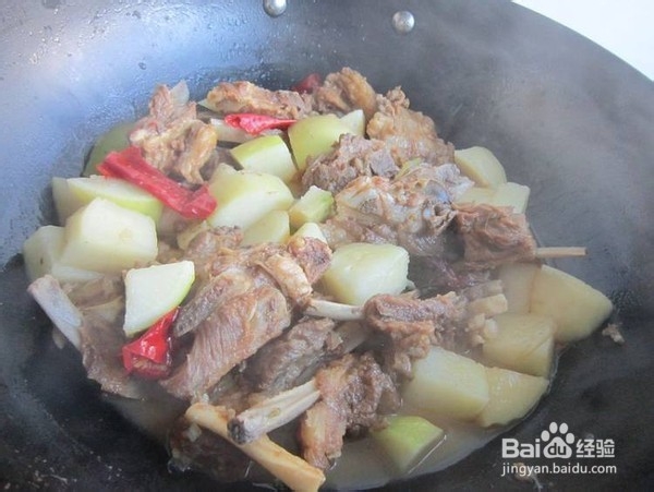 怎么做恰玛古焖羊排