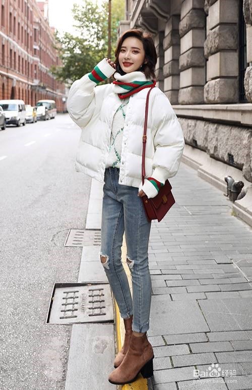 短款大衣搭配什么裤子比较好看