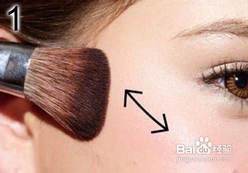 打造渐层光影脸颊饱和更自然