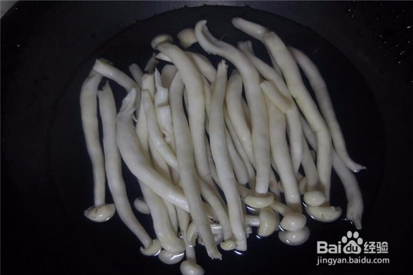 怎么做番茄炒海鲜菇