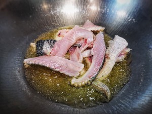 手把手教你一道夏季开胃快手菜：酸汤豆腐沸腾鱼