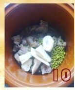 对抗湿热的土茯苓绿豆老鸭汤