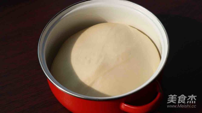 葱香肉松面包卷