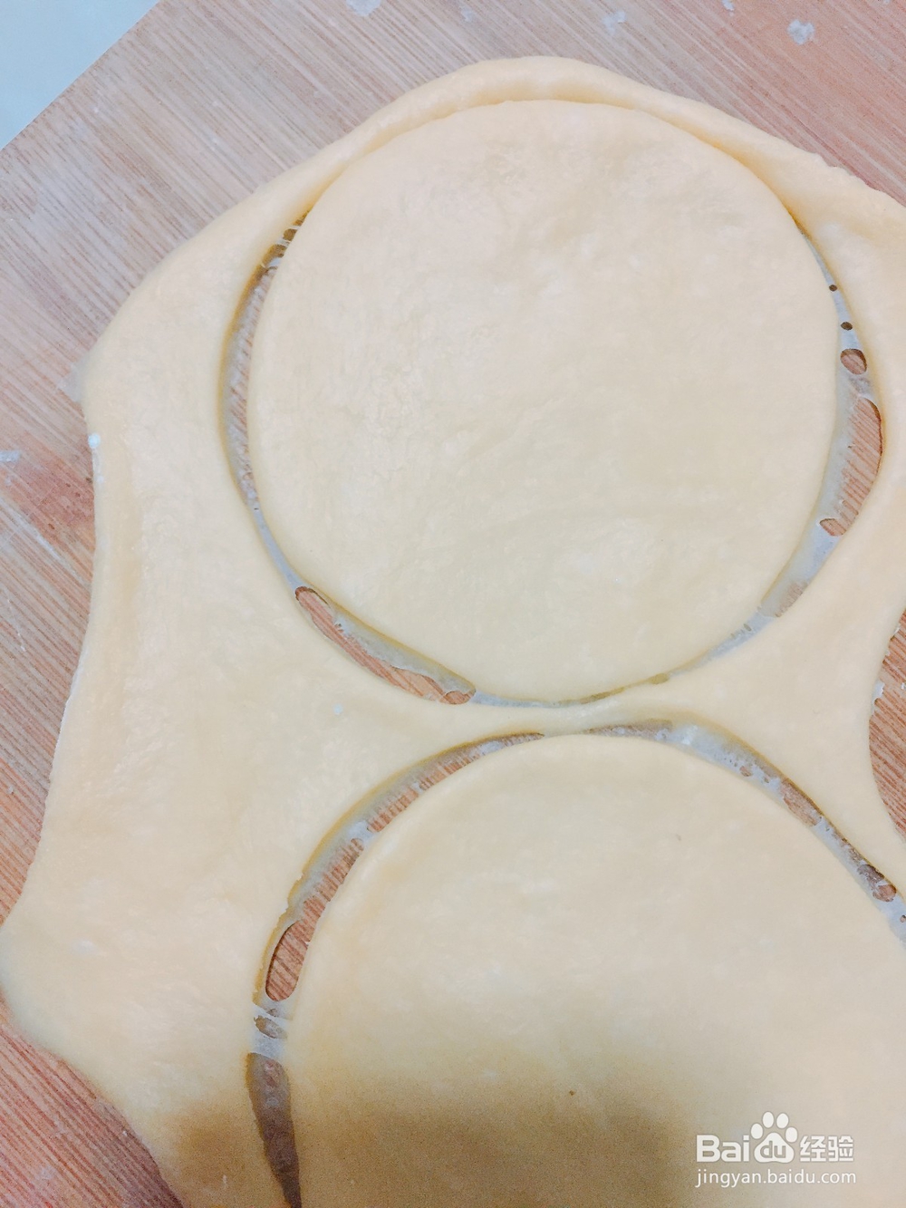 环形培根面包的做法