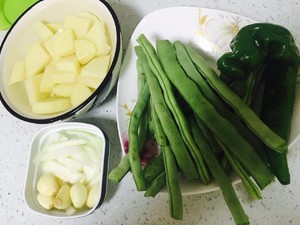 土豆焖豆角家常做法详细教程