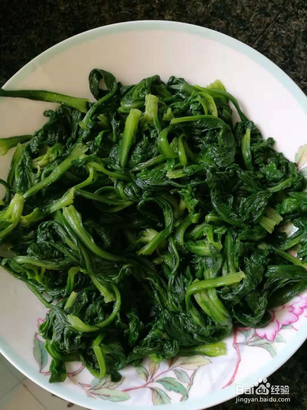 自制辣椒酱拌菊花菜