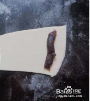 豆沙牛角餐包