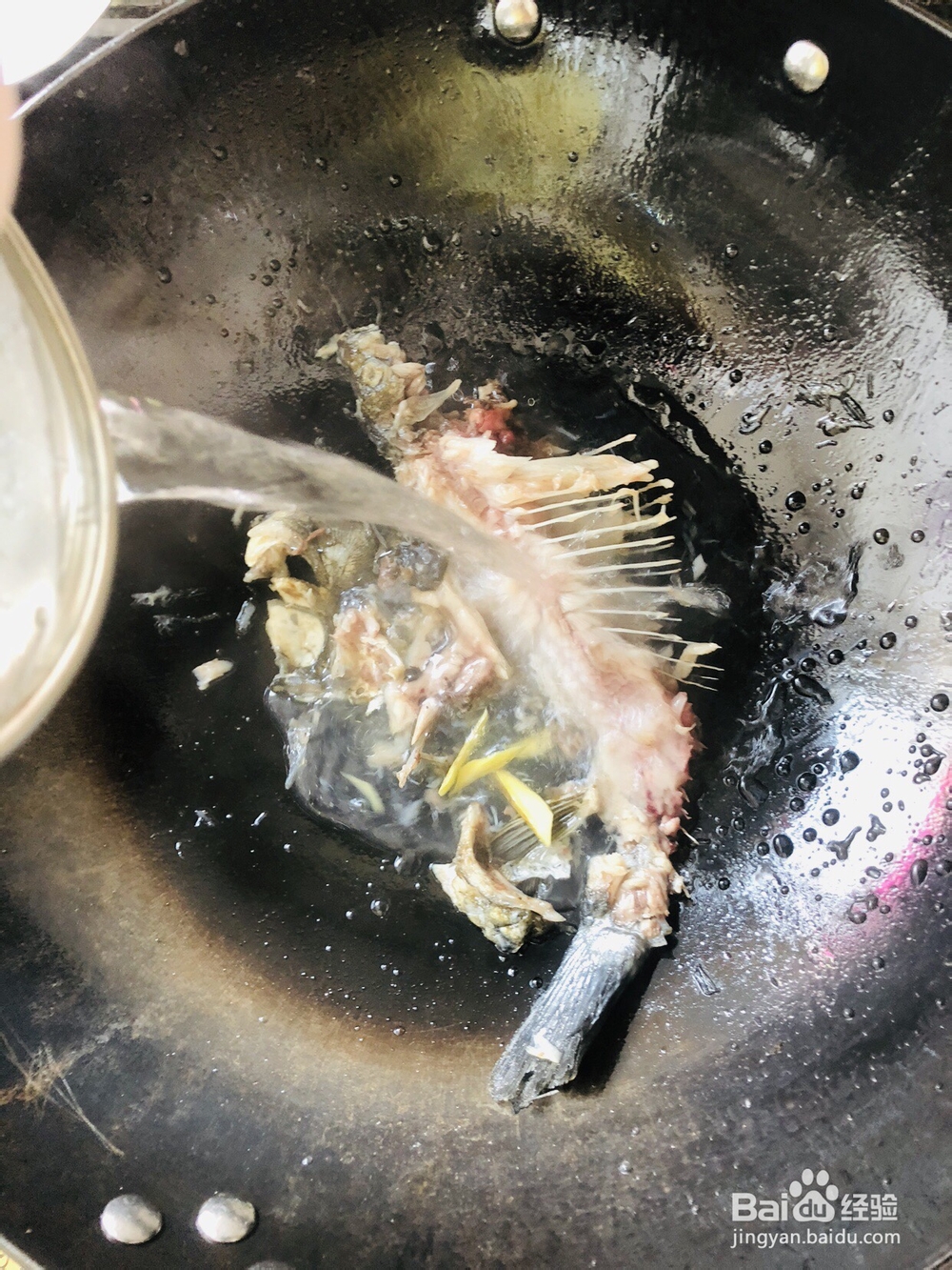 怎么简单的做鲫鱼山药粥?