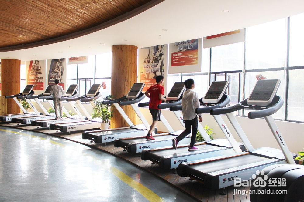 新手跑步机健身的计划去健身房跑步到底该怎么跑
