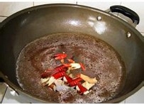 简单美食:香辣卤鸭脖