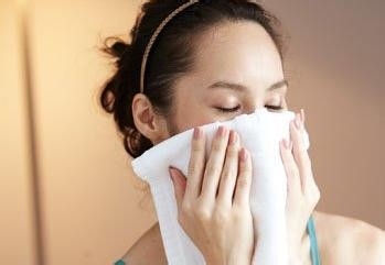 冬天嘴角开裂怎么办/嘴唇开裂怎么办