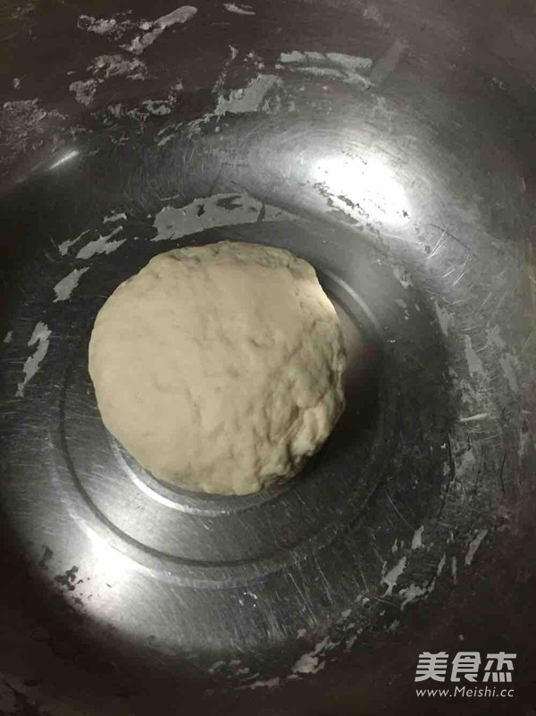 中种牛奶豆沙面包