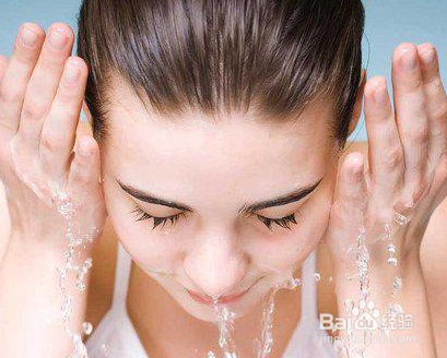 如何正确的卸妆呢？