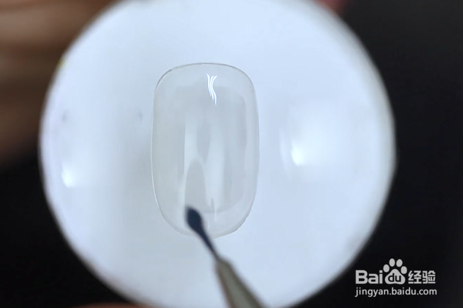 怎样做蓝绿色石纹晕染美甲？