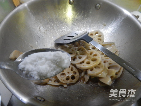 糖醋藕片的做法