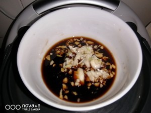 食补养生鱼香茄子的做法