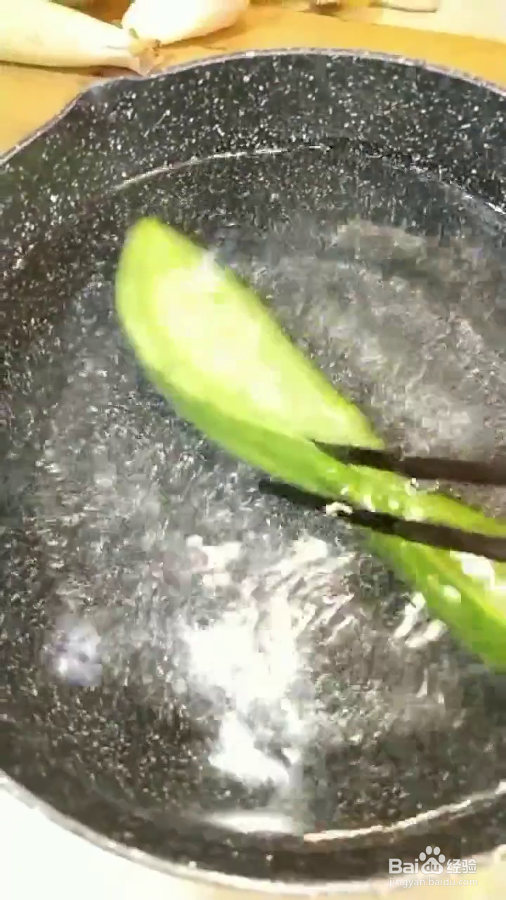 如何制作好吃的苦瓜煎蛋