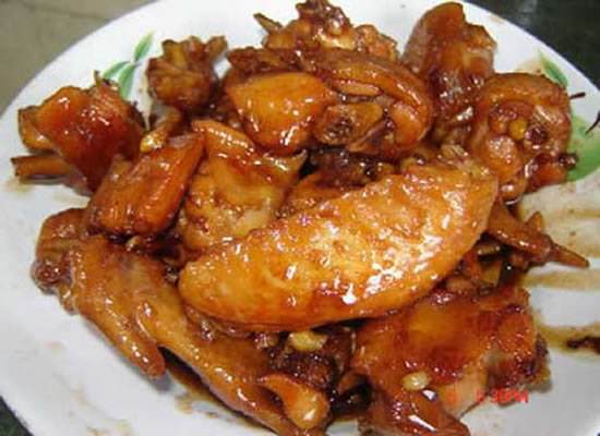 红烧鸡翅的家常做法 红烧鸡翅的做法大全