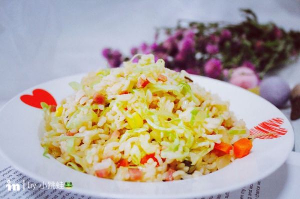 卷心菜香肠炒饭