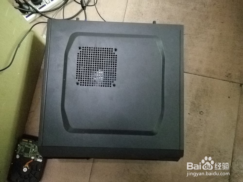 电脑开机无显示怎么办？