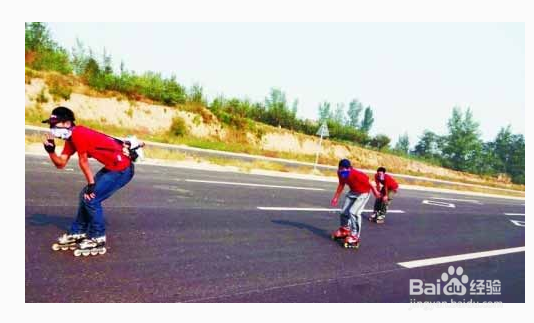 轮滑运动教程