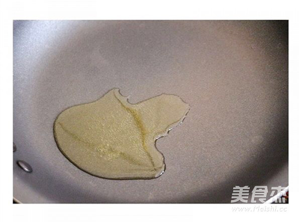 黑椒猪扒牛油果意面