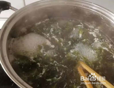 早餐如何快速做出美味的紫菜蛋花汤