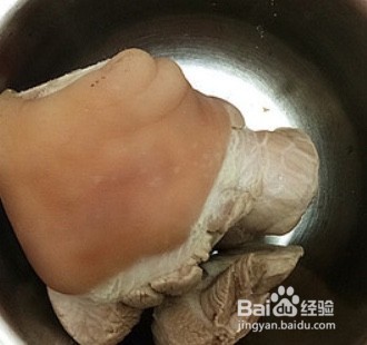 煮肘子的做法及配料